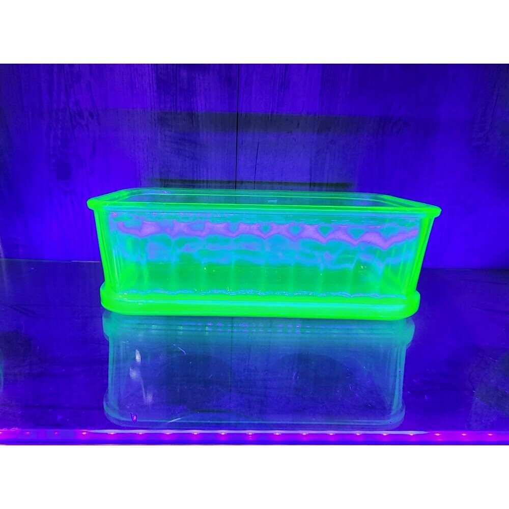 Uranium Glass 8.5” Casserole Bread Loaf Dish Rectangular, Refrigerator Read